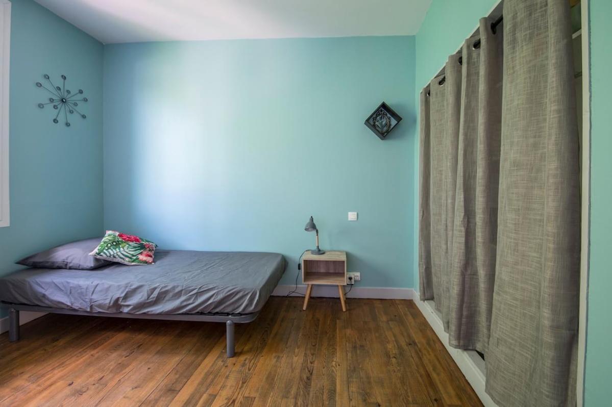 Apartment La Cahute, T2 Avec Jardin Ou Familial T6 Montauban